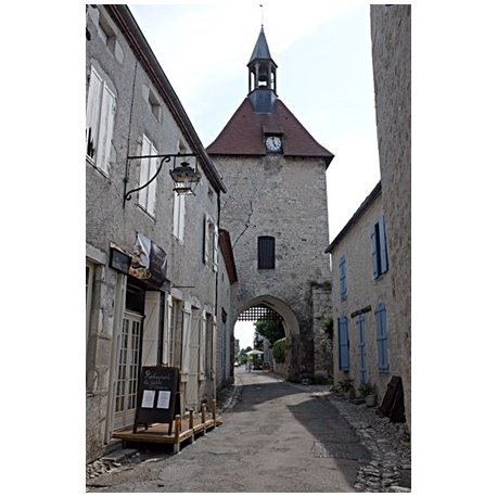  CIRCUIT 2 :  BALADE A CHARROUX PAR LA FORET DES COLETTES ET LES GORGES DE LA SIOULE